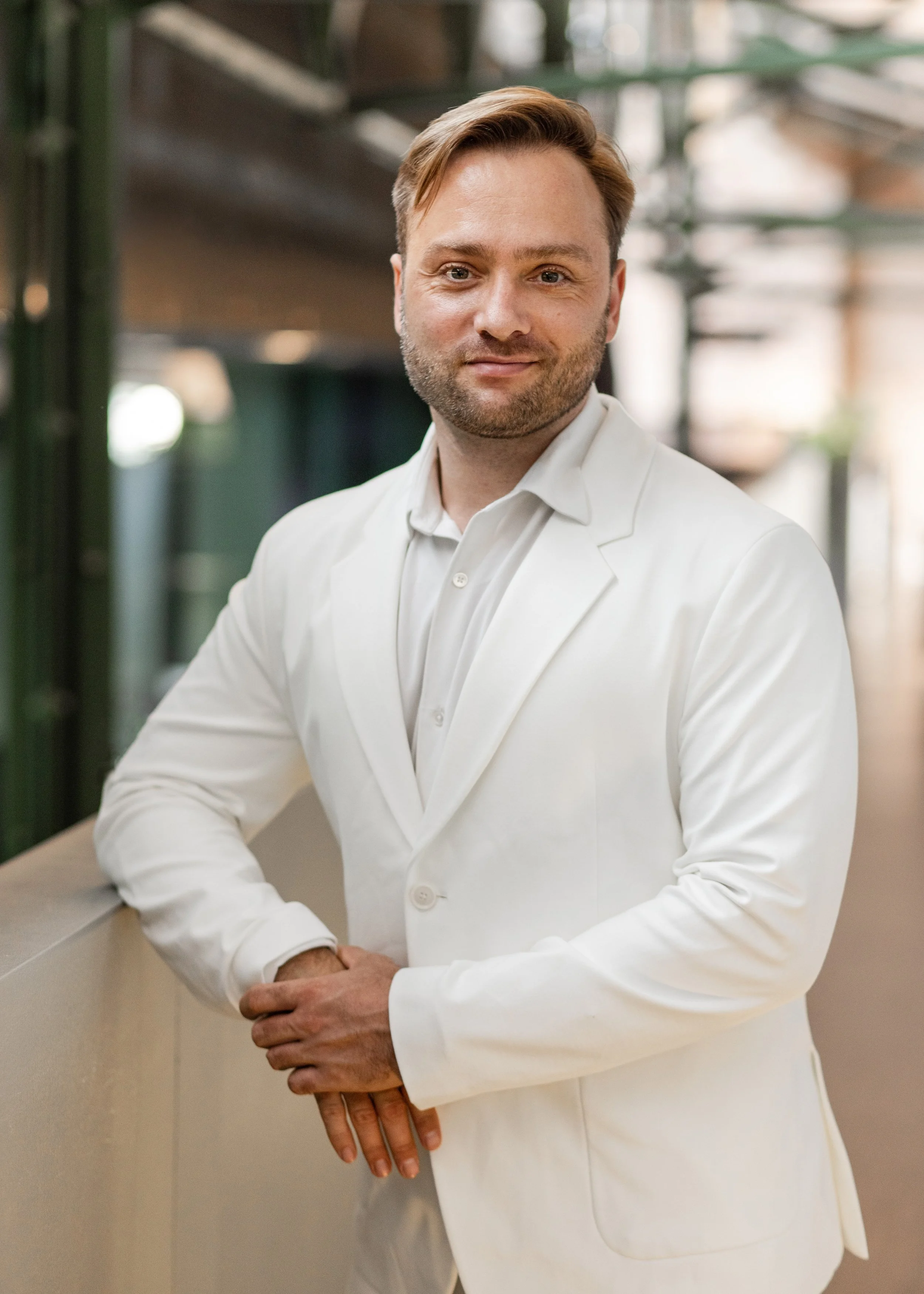 Dr. Sven Jungmann, CEO of aiomics